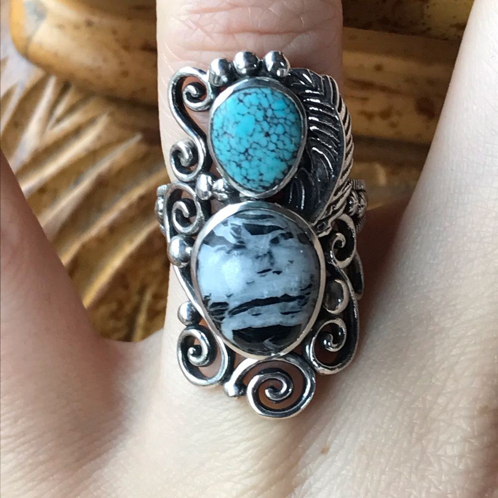 White Buffalo Blue Turquoise Sterling Silver Statement Ring Size 6